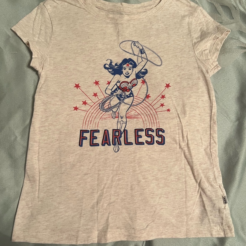 Gap Wonder Woman short sleeve top girls small EUC